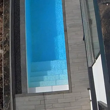 Poseidon With Private Heated Pool, Sauna And Stunning Volcano Views By Amazzzing Travel 科拉雷侯