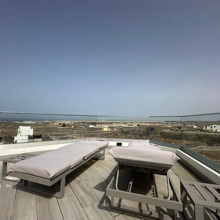 Poseidon With Private Heated Pool, Sauna And Stunning Volcano Views By Amazzzing Travel 别墅