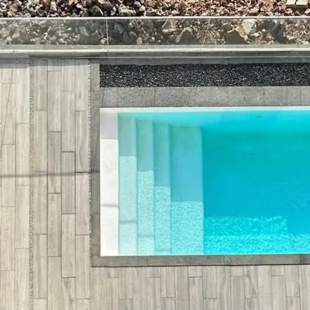 Poseidon With Private Heated Pool, Sauna And Stunning Volcano Views By Amazzzing Travel