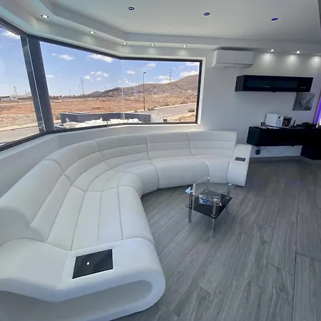 Poseidon With Private Heated Pool, Sauna And Stunning Volcano Views By Amazzzing Travel Villa