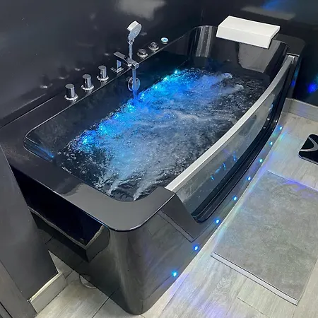 Villa Poseidon With Private Heated Pool, Sauna And Stunning Volcano Views By Amazzzing Travel *