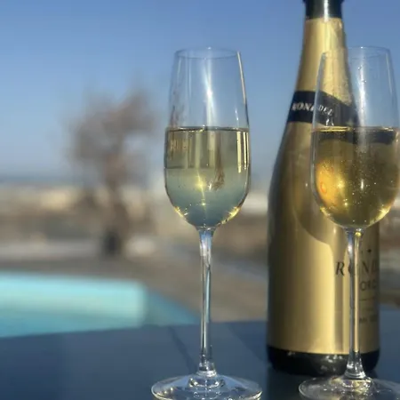 Villa Poseidon With Private Heated Pool, Sauna And Stunning Volcano Views By Amazzzing Travel *