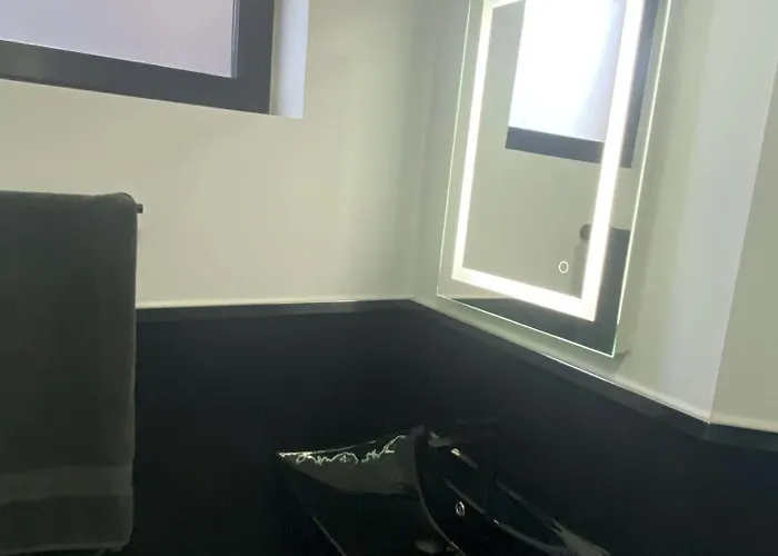 Poseidon With Private Heated Pool, Sauna And Stunning Volcano Views By Amazzzing Travel Villa