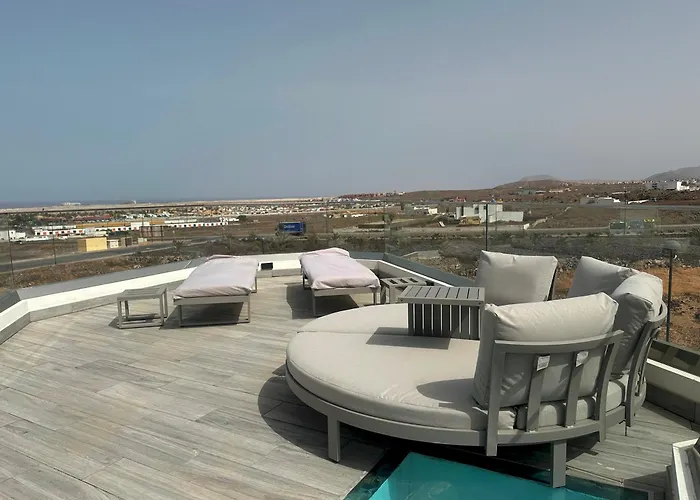 Poseidon With Private Heated Pool, Sauna And Stunning Volcano Views By Amazzzing Travel Corralejo