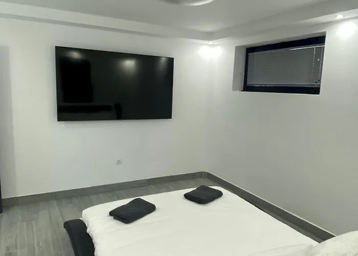 Poseidon With Private Heated Pool, Sauna And Stunning Volcano Views By Amazzzing Travel *