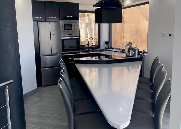 Poseidon With Private Heated Pool, Sauna And Stunning Volcano Views By Amazzzing Travel Corralejo